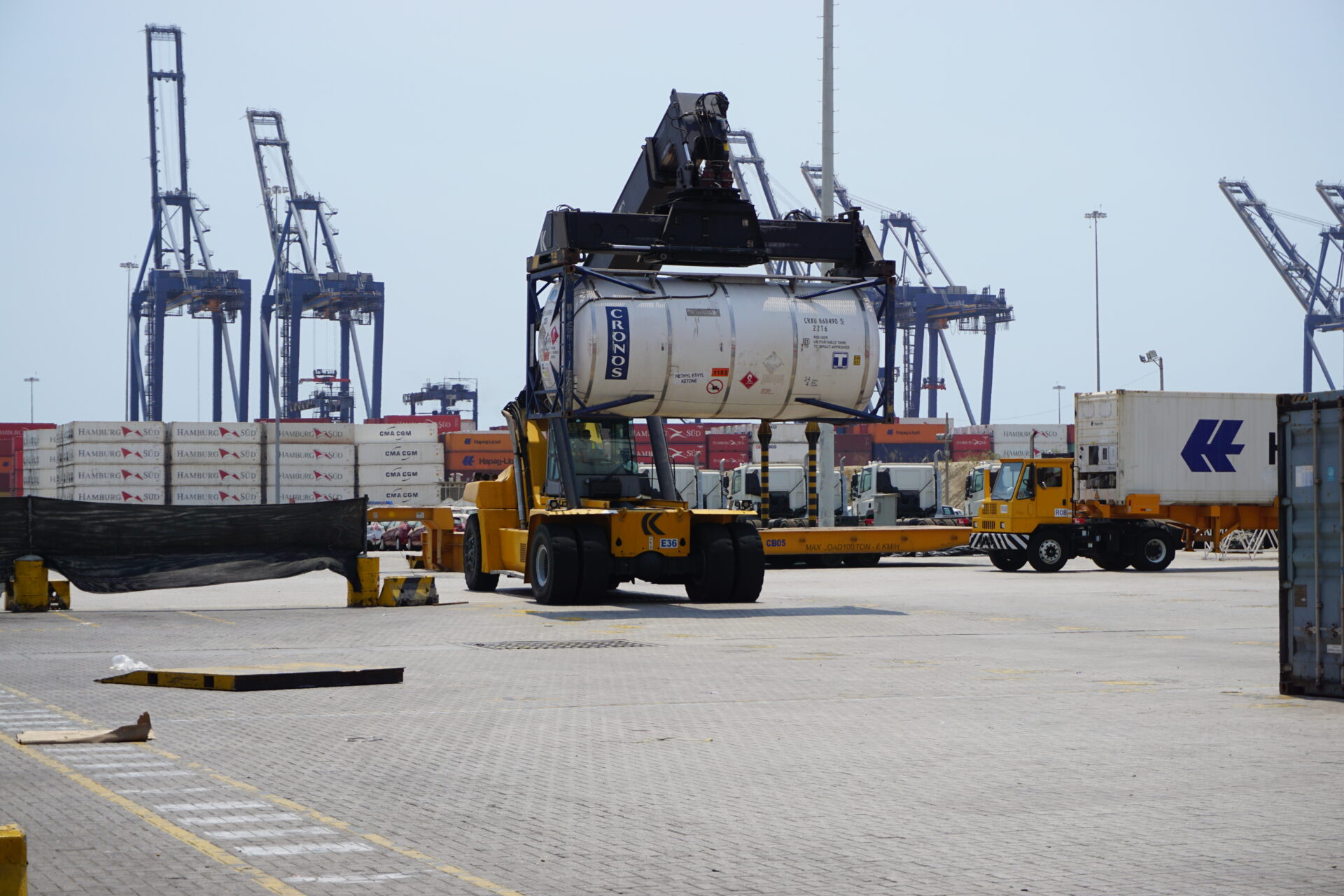 Freight Transport in the Seaport